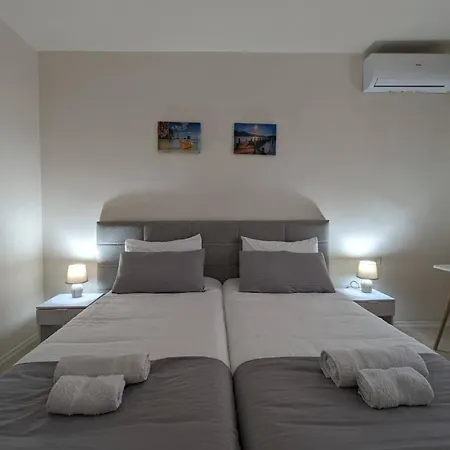 Modern Cozy 10 Min Walk To Skanderbeg Square Tiran